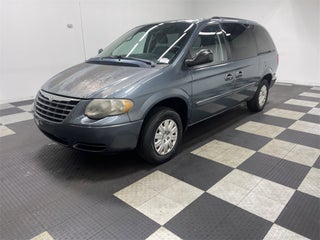 2006 Chrysler Town &amp; Country LX