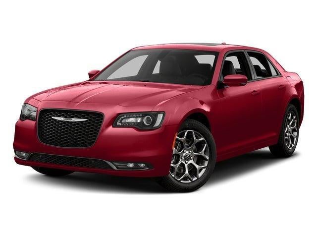 2016 Chrysler 300 S's photo
