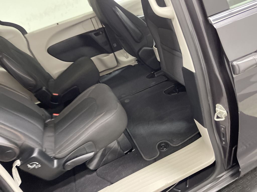 2017 Chrysler Pacifica Touring Plus