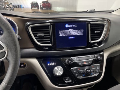2017 Chrysler Pacifica Touring Plus