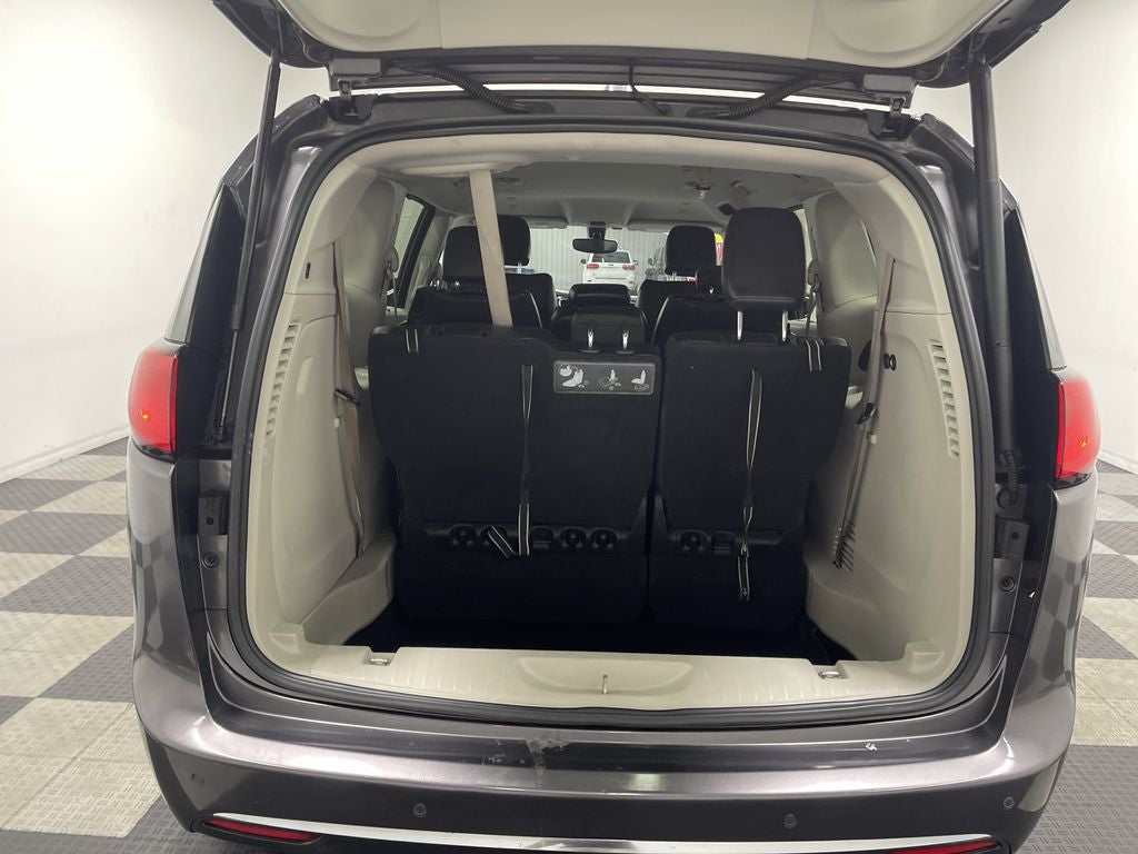 2019 Chrysler Pacifica Touring L
