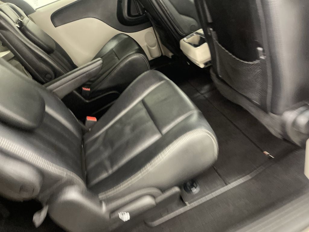 2013 Chrysler Town & Country Touring