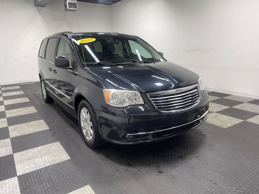 2013 Chrysler Town & Country Touring