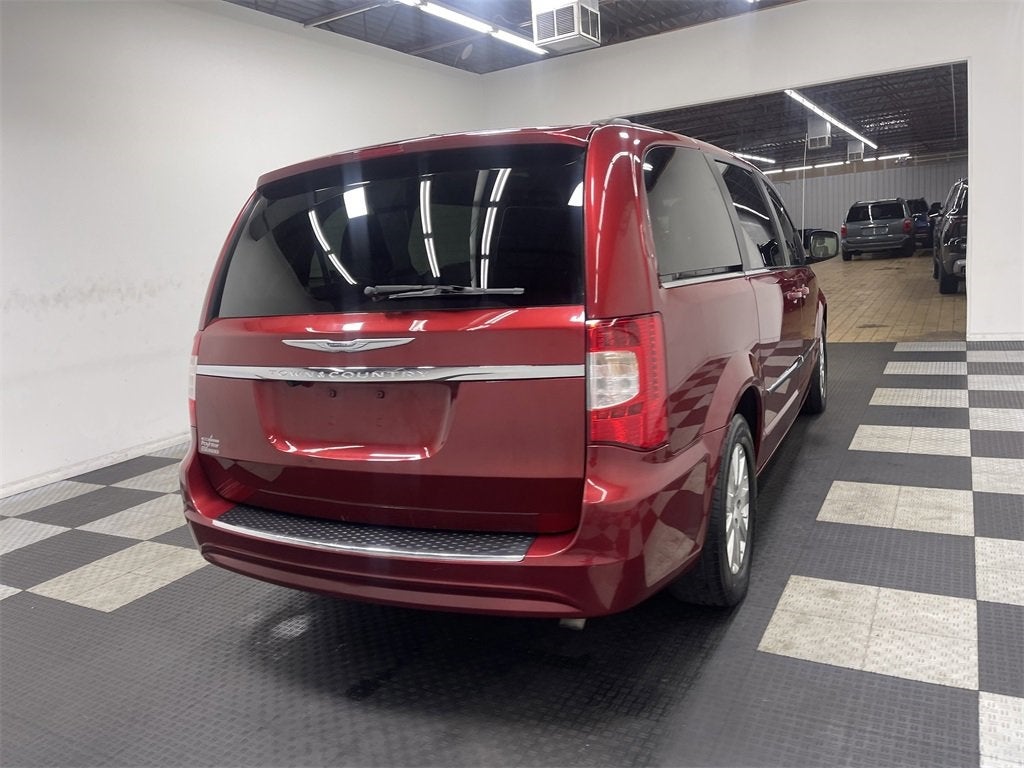 2014 Chrysler Town & Country Touring