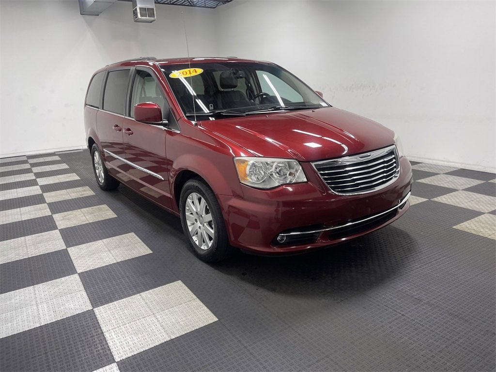 2014 Chrysler Town & Country Touring