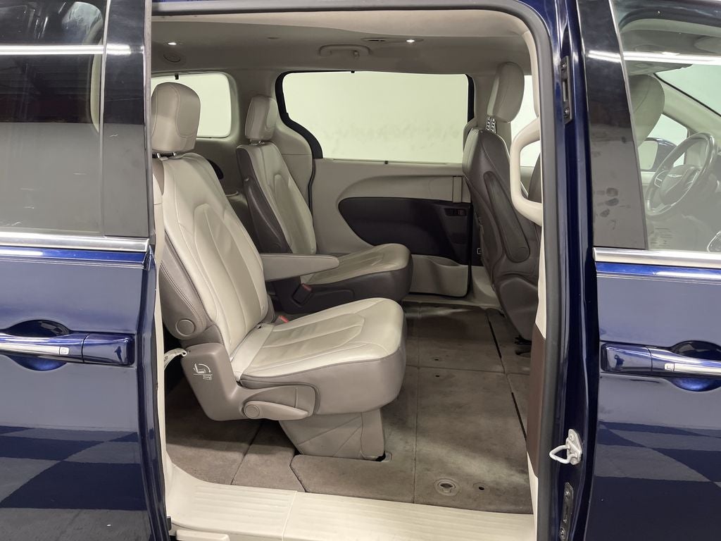 2017 Chrysler Pacifica Touring L