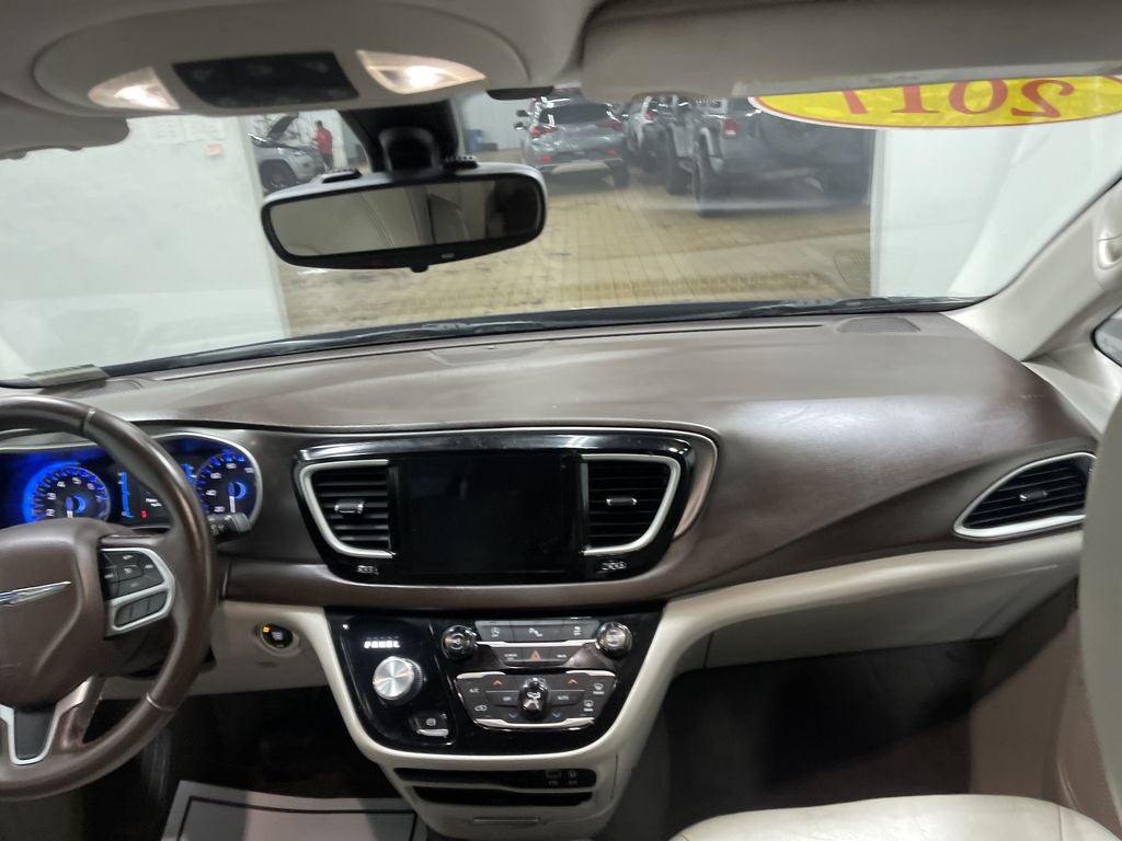 2017 Chrysler Pacifica Touring L