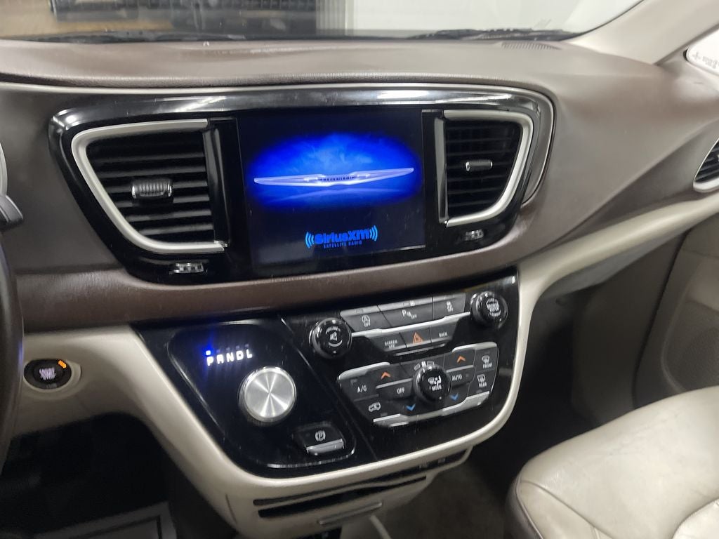 2017 Chrysler Pacifica Touring L