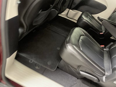 2021 Chrysler Voyager LXI