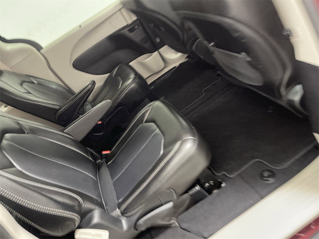 2021 Chrysler Voyager LXI