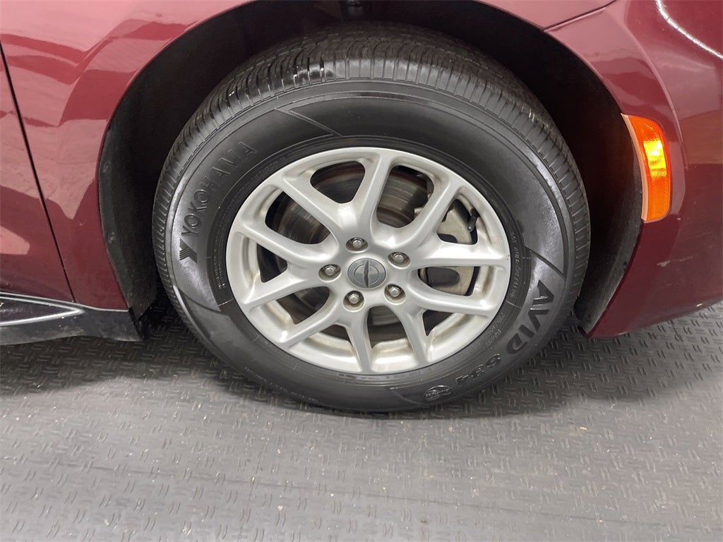 2021 Chrysler Voyager LXI