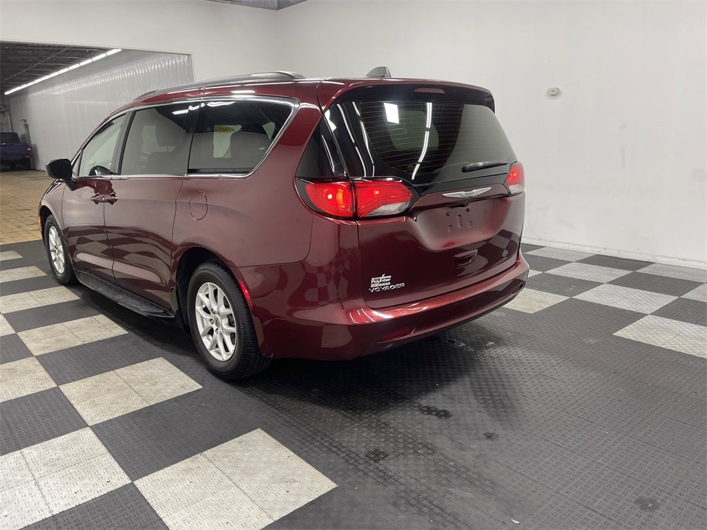 2021 Chrysler Voyager LXI