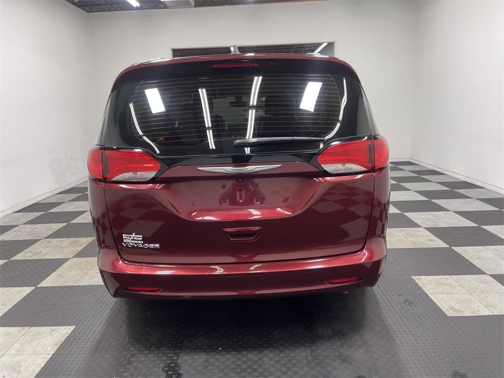 2021 Chrysler Voyager LXI
