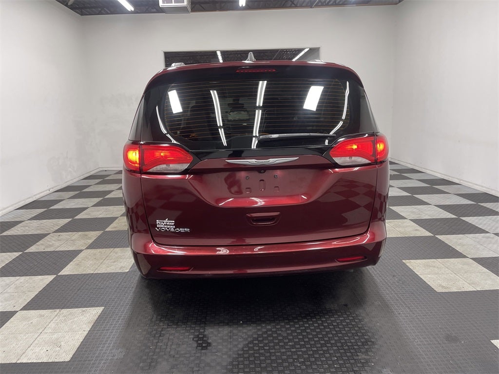 2021 Chrysler Voyager LXI