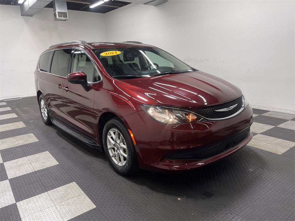 2021 Chrysler Voyager LXI