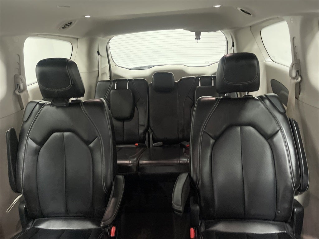 2021 Chrysler Voyager LXI