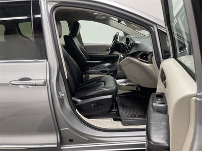 2019 Chrysler Pacifica Touring L Plus