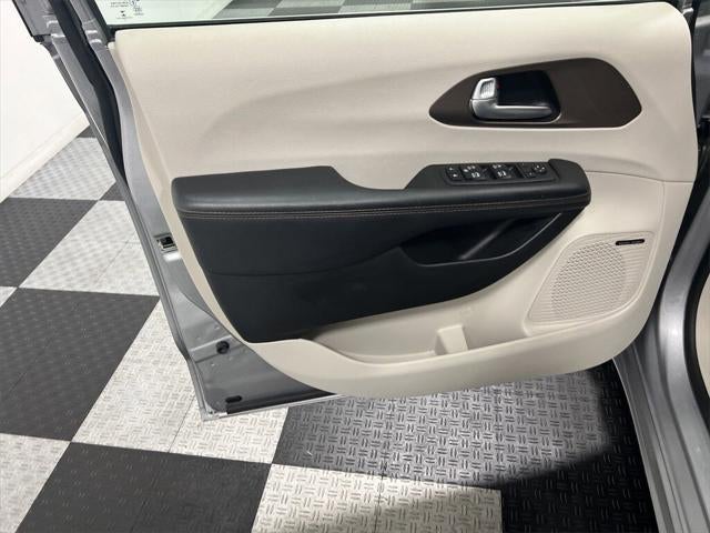 2018 Chrysler Pacifica Touring L Plus