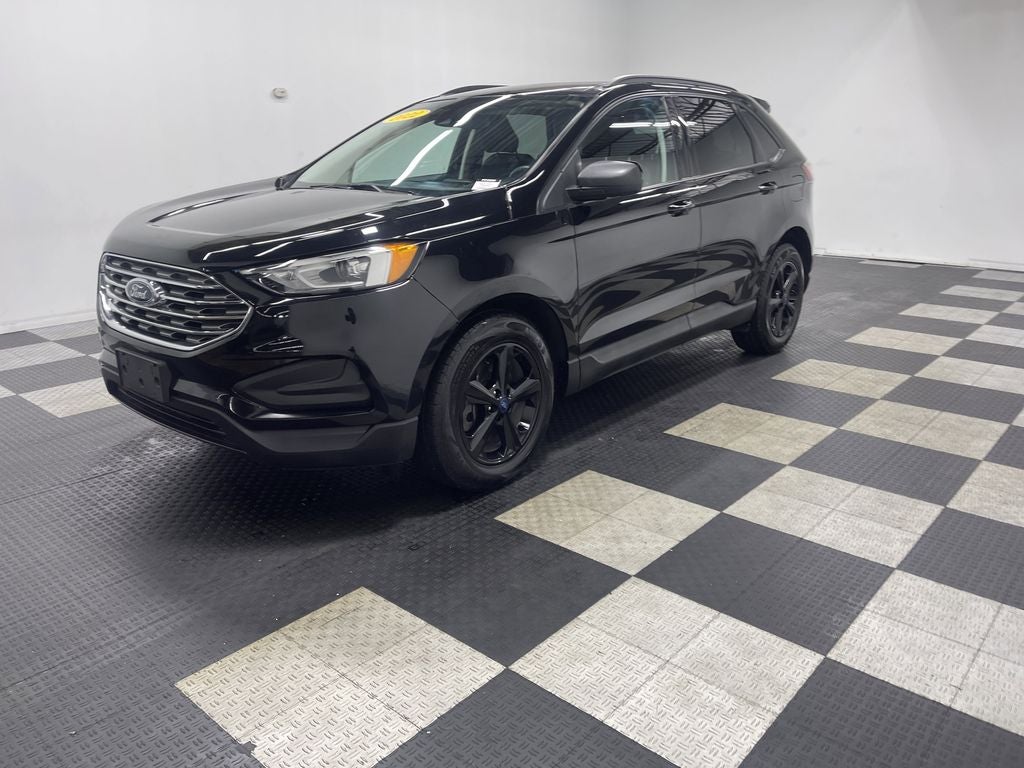 2022 Ford Edge SE