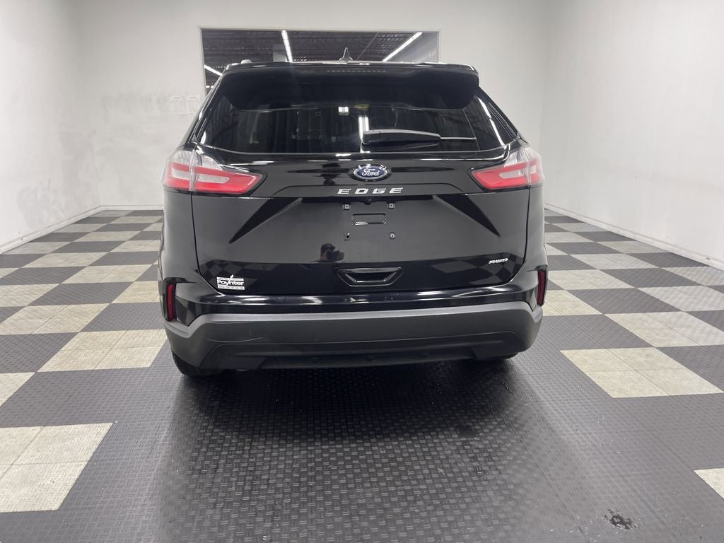2022 Ford Edge SE