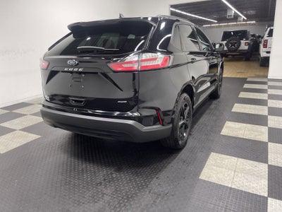 2022 Ford Edge SE