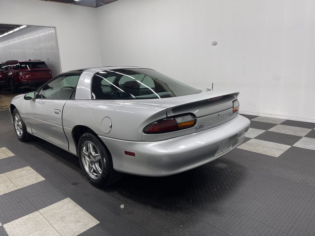 1999 Chevrolet Camaro Base