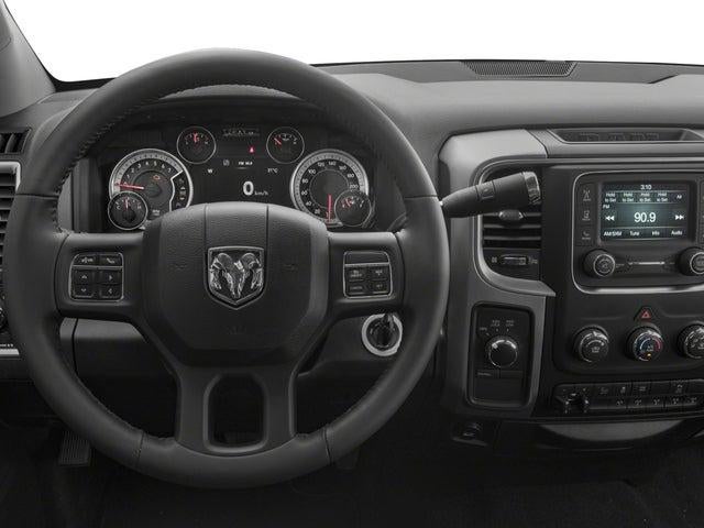 2017 RAM 3500 Big Horn Crew Cab 4x4 8' Box