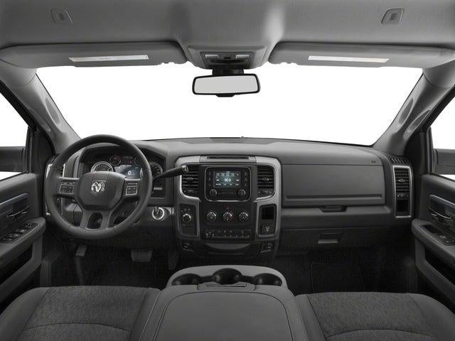 2017 RAM 3500 Big Horn Crew Cab 4x4 8' Box