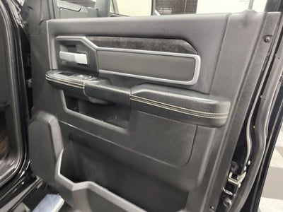 2024 RAM 3500 Big Horn Crew Cab 4x4 8' Box