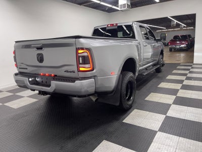 2024 RAM 3500 Laramie Crew Cab 4x4 8' Box