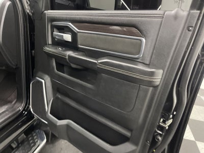 2025 RAM 3500 Laramie Crew Cab 4x4 8' Box