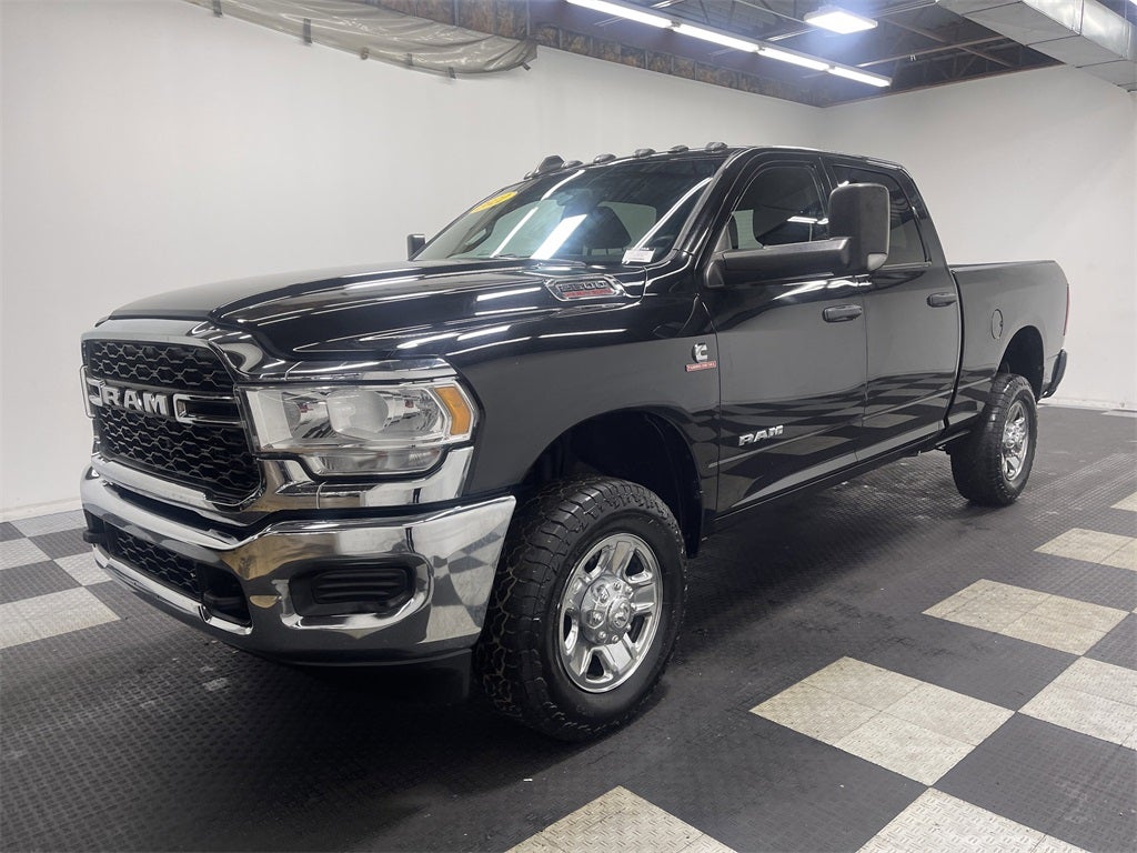 2022 RAM 2500 Tradesman Crew Cab 4x4 6'4' Box