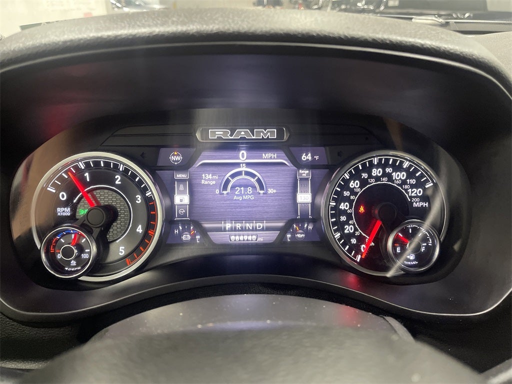 2022 RAM 2500 Tradesman Crew Cab 4x4 6'4' Box