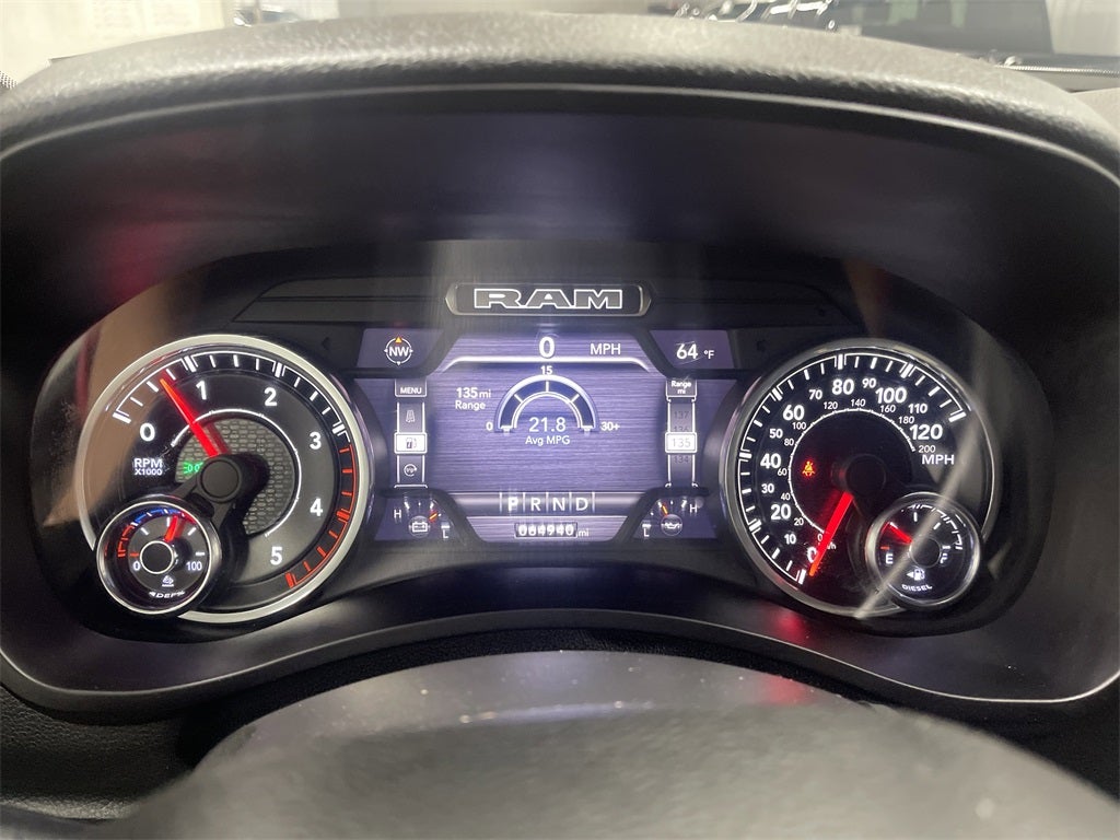 2022 RAM 2500 Tradesman Crew Cab 4x4 6'4' Box