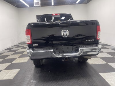 2022 RAM 2500 Tradesman Crew Cab 4x4 6'4' Box