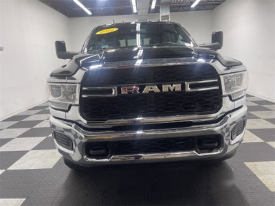 2022 RAM 2500 Tradesman Crew Cab 4x4 6'4' Box