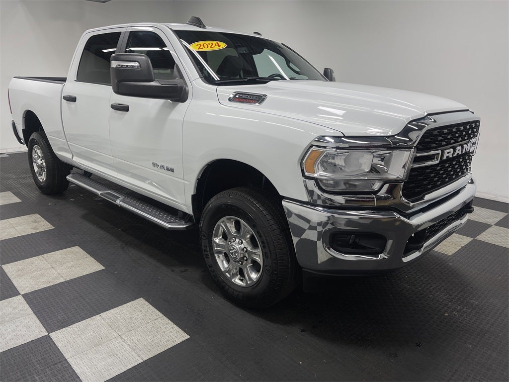 2024 RAM 2500 Big Horn Crew Cab 4x4 6'4' Box