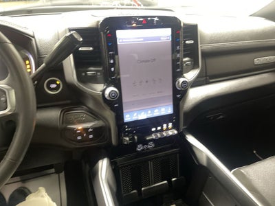 2025 RAM 2500 Laramie Crew Cab 4x4 6'4' Box