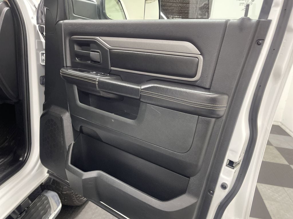 2020 RAM 2500 Tradesman Crew Cab 4x4 8' Box