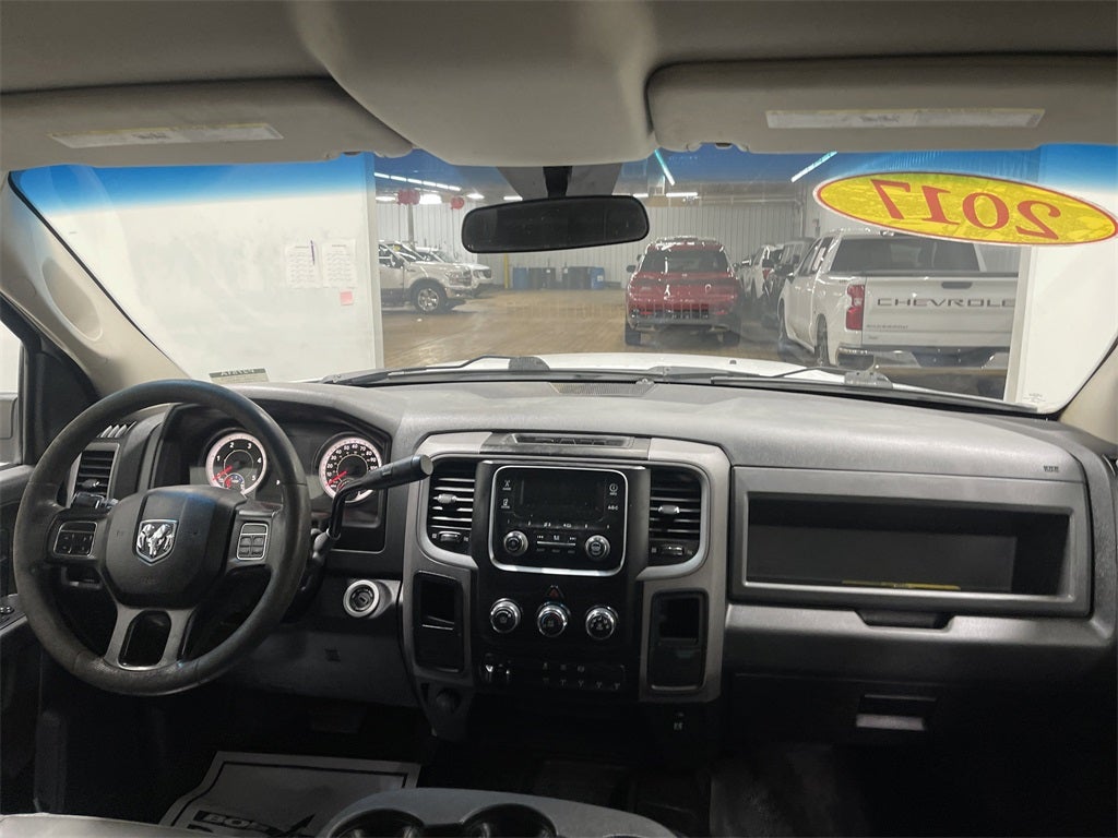 2017 RAM 3500 Chassis Tradesman/SLT/Laramie