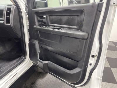 2017 RAM 3500 Chassis Tradesman/SLT/Laramie