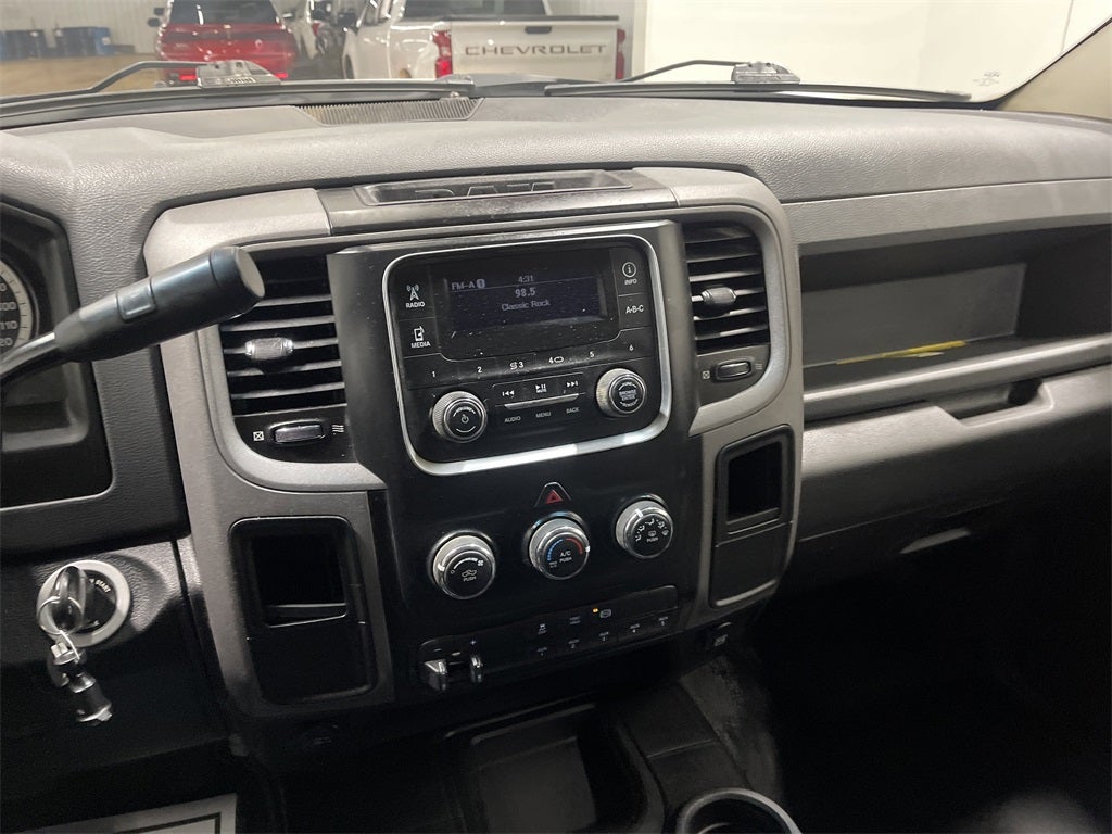 2017 RAM 3500 Chassis Tradesman/SLT/Laramie