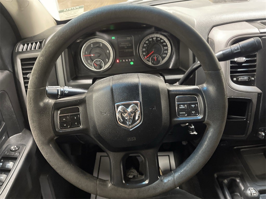 2017 RAM 3500 Chassis Tradesman/SLT/Laramie