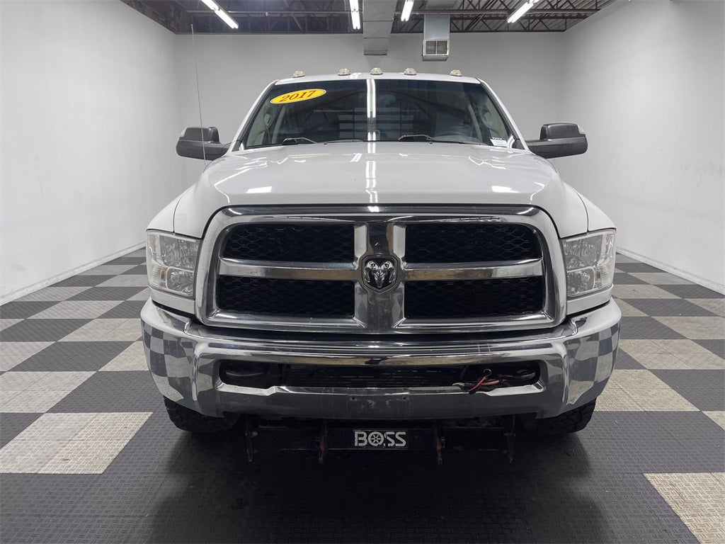 2017 RAM 3500 Chassis Tradesman/SLT/Laramie