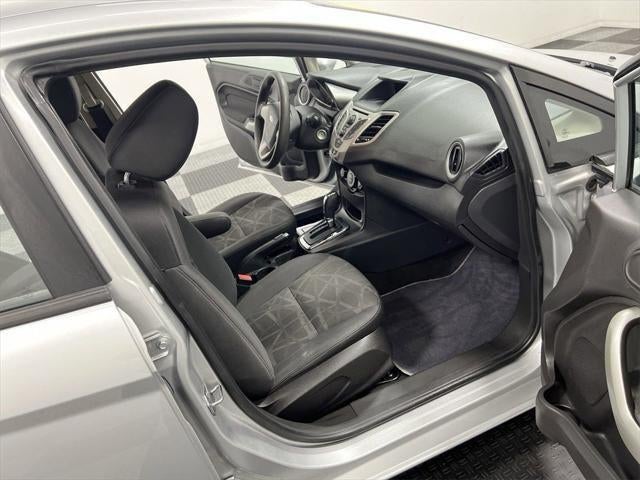 2013 Ford Fiesta SE