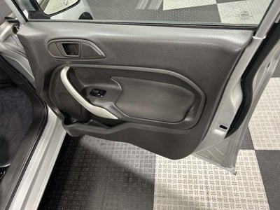 2013 Ford Fiesta SE
