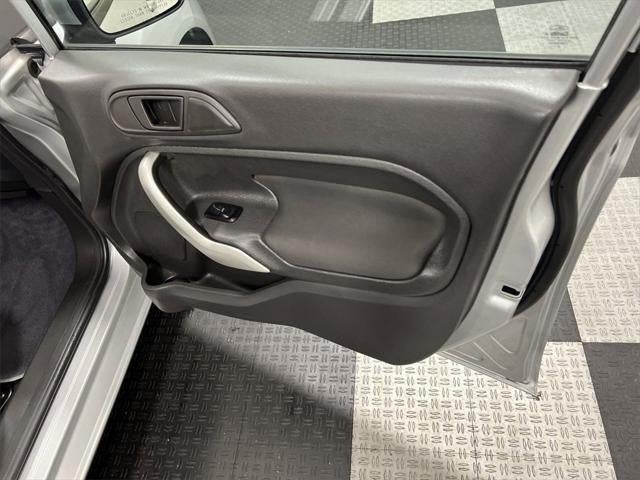 2013 Ford Fiesta SE