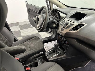 2013 Ford Fiesta SE