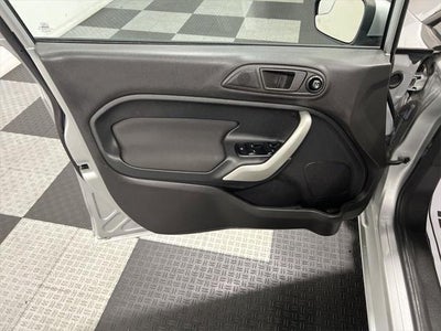 2013 Ford Fiesta SE