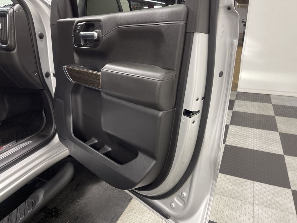 2022 Chevrolet Silverado 1500 LTD 4WD Crew Cab Short Bed RST